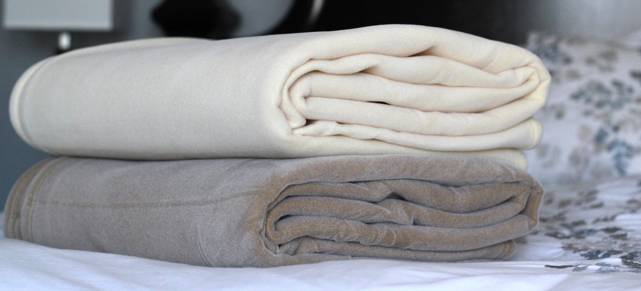Inexpensive blankets bulk sale